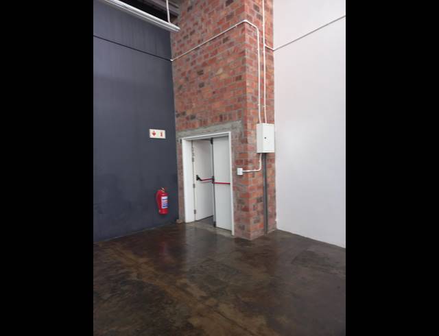 100M² OFFICE RENTED IN MAITLAND